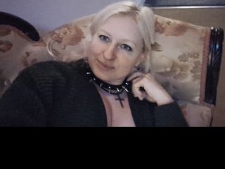 685f582863809 WORSHIP ME, BITCHES. Go on your knees!!!