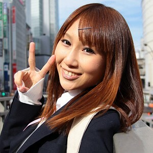 stouch-348 Walking beauty