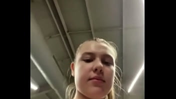 video.ohbapph61b4 Crazy fucking in the gym
