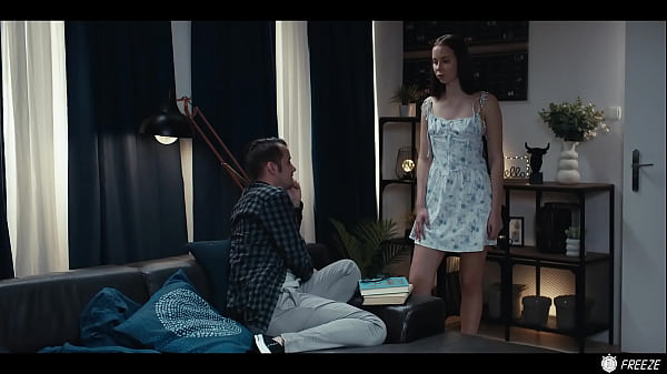 video.ohbeauk216e फ्रीज क्लोन बकवास - ऐलिस मुर्कोवस्की रियल लाइफ सेक्स डॉल में बदल जाती है और उसकी चूत खा जाती है