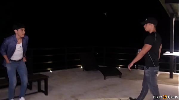 video.ohbihvh7f2b भाग 1: मैं अपने बॉस की गर्लफ्रेंड को चोदता हूं, वह हमें पकड़ता है, और हमें निकाल दिया जाता है