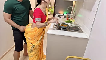 video.ohcfuphb000 Indian Big Ass Wife is Really Horny while She Cooking