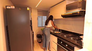 video.ohdlfdo53a9 My stepmom discovers how inexperienced I am and volunteers to teach me how to masturbate.