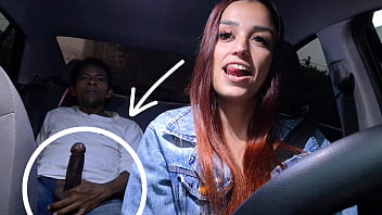 video.ohftfdb3b5a Slutty delivery driver catches gifted passenger masturbating from behind!