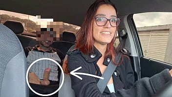 video.ohmodpd7c07 Married woman and delivery driver catches passenger masturbating from behind!