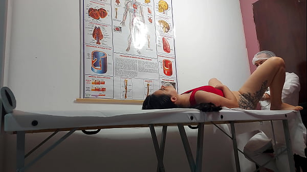 video.ohtclhd748f पूरा वीडियो यहांस्त्री रोग विशेषज्ञ गधे में उंगली डालता है और रोगी को चोदता है!