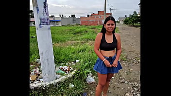 video.ohtulfhc566 After the party, the girl waits for the Uber and I convince her to go to my house.