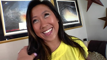 video.ohuplmdf72d Asian Mom Sucking big cock