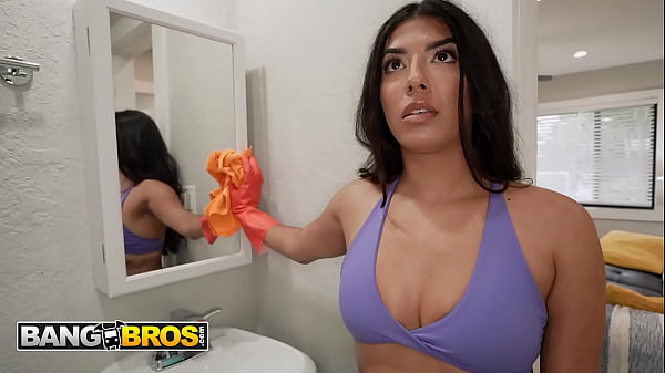 video.okbotuo9e2e BANGBROS - Jasmine Sherni’s Nude Cleaning Service For Ace Ends With Hot Sex On The Kitchen Counter