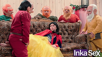 video.otdllvdb114 Snow White gets lost in the forest and is fucked by the 7 dwarfs.