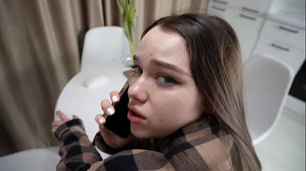 video.otkuoooe8c0 फोन पर रहते हुए मेरी सौतेली बहन को चोदना।