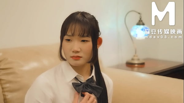 video.otpohph2d0b ModelMedia Asia - मुर्गा कुतिया लड़कियों को सजा देता है