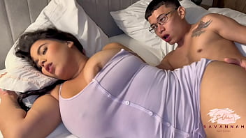video.ottbchh239b My husband's stepson sneaks into our bed - Savannah Watson