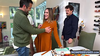 video.ottkluf15f1 Step Mom's Thanksgiving Gangbang - Aderes Quin, Robby Echo, Donnie Rock, Axel Haze