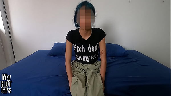 video.ucacfovdeb0 This skinny girl drives me crazy. Beautiful no matter how you look at her.