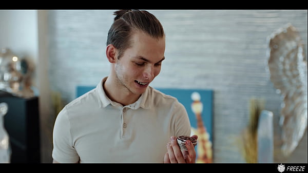 TIME FREEZE - Photographer Fucks Celebrity Yoga Influencer Veronica Leal In Her Mansion — video thumbnail