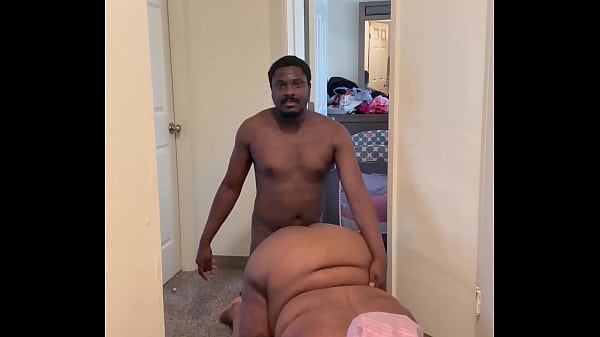 video.ucetatm6dc7 DIGGING IN EBONY BBW PUSSY DEEP & HARD