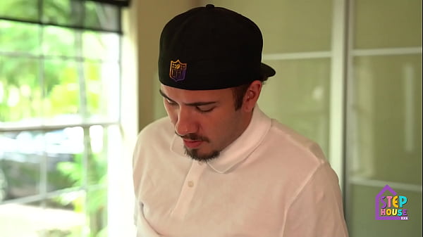 video.ucfuuuh8d4d Stepson Takes His Shot At Stepmom Before She Leaves His Dad