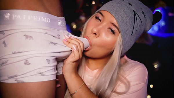 Blonde with a big body and angelic face puts her classmate's cock to the test, playing with his cock that is still in his boxer shorts — video thumbnail