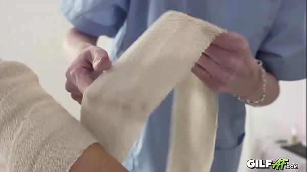 video.udboeohf6e8 गिल्फ नर्स को एक क्रीमपाइ मिली! गोल्फ ए. एफ।