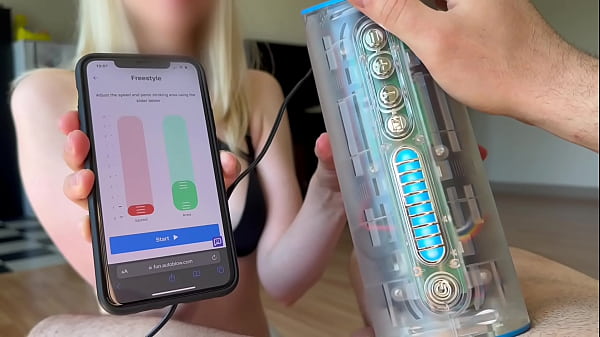 video.udbtfbmb875 This automatic blowjob machine milked the cum right out of you