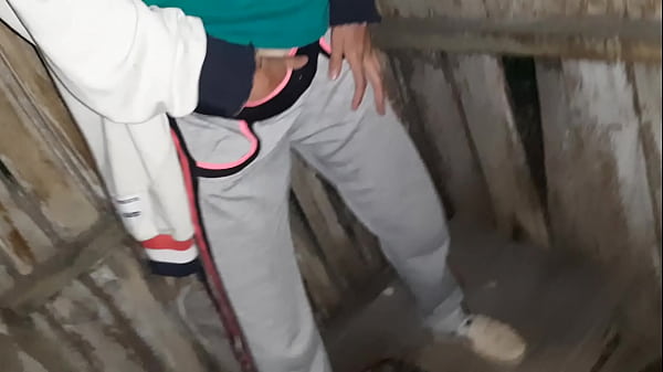 video.udklvhocd6f मैंने अपने पड़ोसी को सड़क पर शौचालय में हस्तमैथुन करते हुए पकड़ा और मैं उससे जुड़ गया - लेस्बियन इल्यूजन गर्ल्स