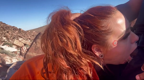 video.udkmoemff39 अधिकारी कैदियों को अपना डिक चूसने के लिए मिलता है