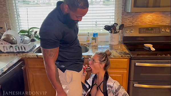 video.udpfkhk9f74 STEPMOM SEDUCES PLUMBER