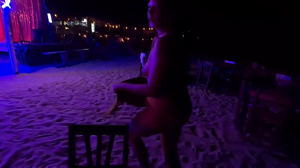 video.ueakiof0383 Nudist moments #4 – Living our nudist lifestyle