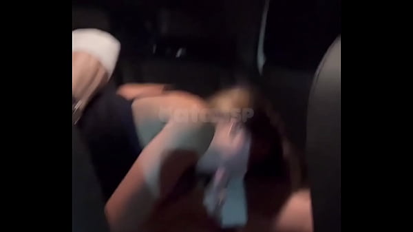 video.ueavikof5b9 Married woman gives it to the man inside the car on the street while the cuckold drives