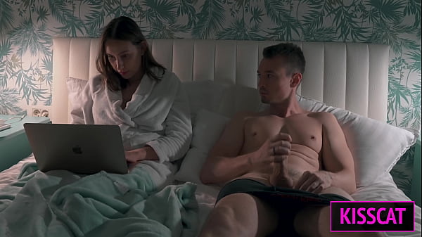 S2E5: Step mom helps to cum step son in share bed while working till get pussy creampie and facial — video thumbnail