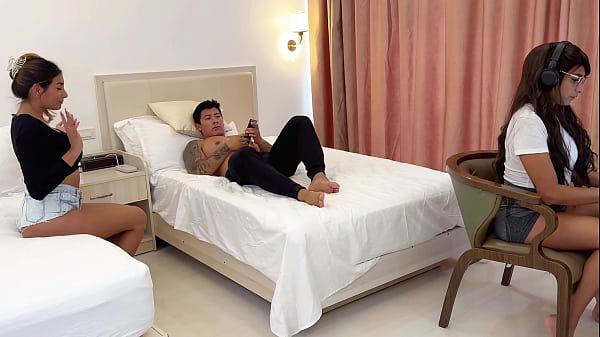 video.uefobdk1bee Husband cheats on his wife by fucking his stepdaughter right in front of her