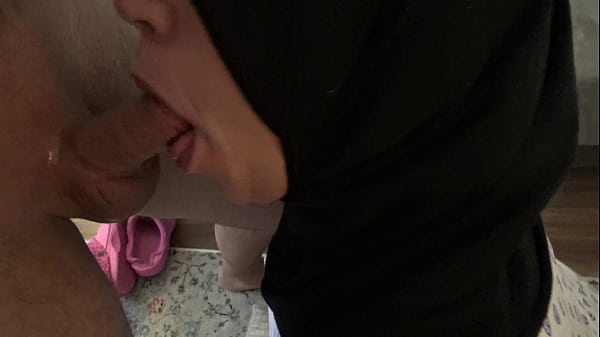 Pregnant Arab Cuckold Wife Cheating With British Big Dick