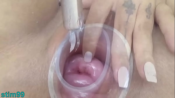 video.uemilko18f3 जापानी पत्नी ने गर्भाशय के अंदर देखने के लिए गर्भाशय को चौड़ा खोला