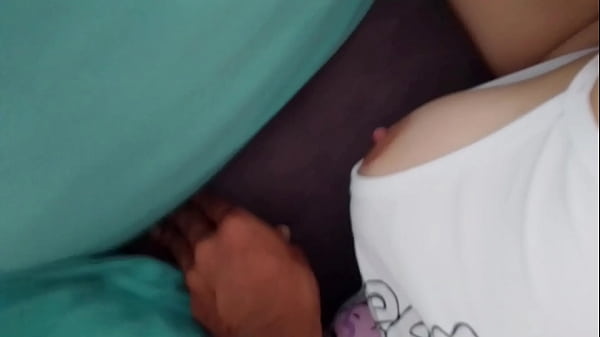 video.ueuivooec10 Perverted stepson gropes careless stepmom