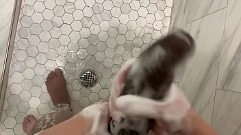 video.ufehbhvce7d Horny Stepdaughter listens to stepdad fuck her mom to sleep then sneaks into the bathroom to shower with him