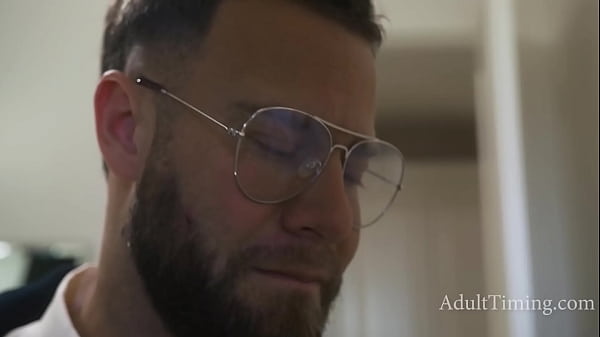 video.uflkeof142d बेवफा जीवनसाथी गर्भवती पत्नी को गैंगबैंग के लिए प्रेरित करता है - केसी कैल्वर्ट, लीना लविंग्स