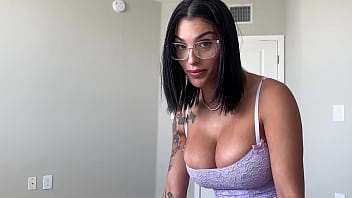 VIDEO.UFOVFMM3E48 Sexy Step Mom Solves Chronic Masturbation