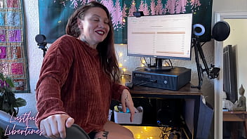 VIDEO.UFTOOKV31FD Accidentally slipped my dick into stepsisters hairy MILF pussy